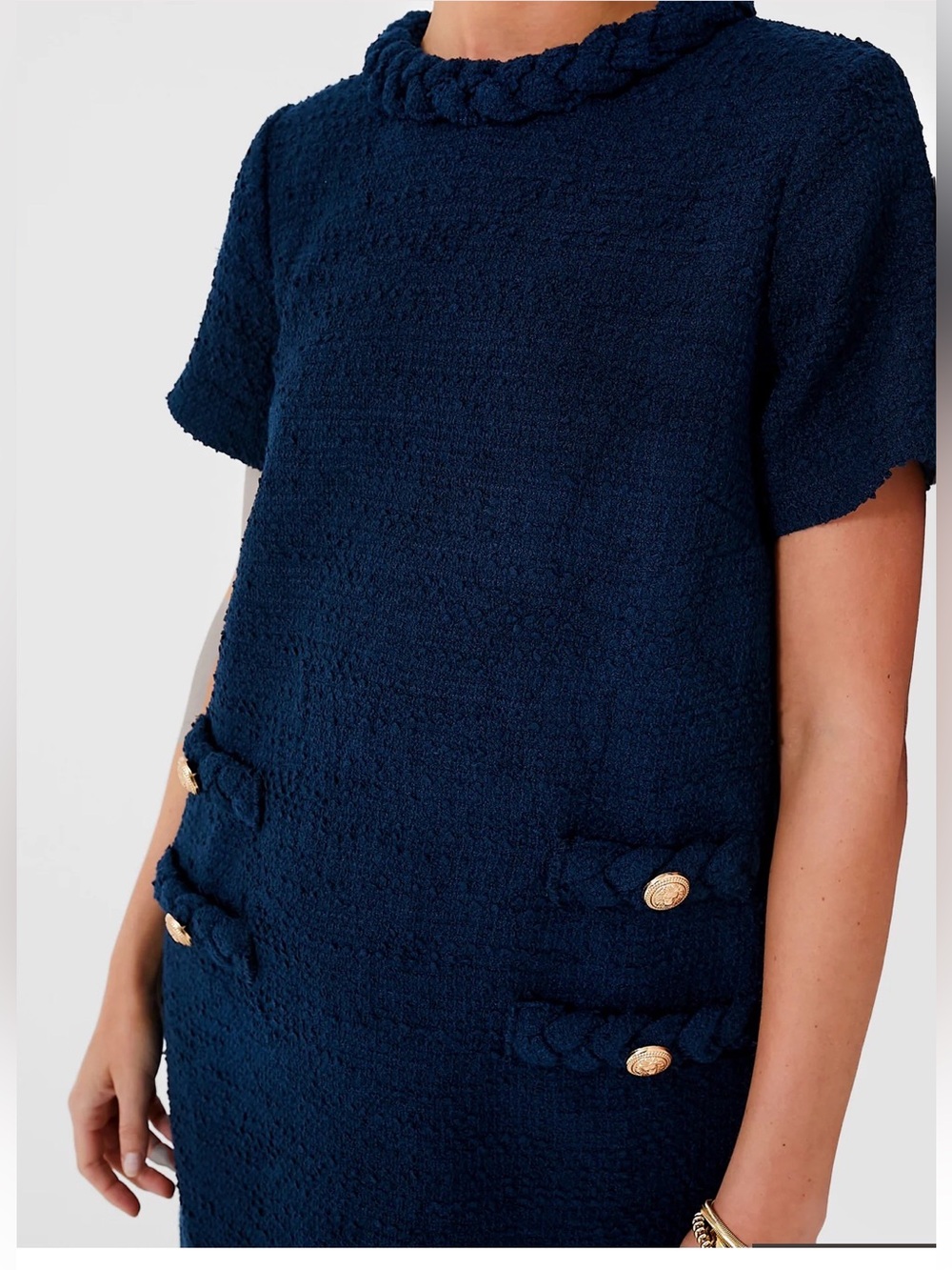 Tuckernuck Classy Navy Tweed Jackie Dress
Size: Medium
EUC - Picture 7 of 11